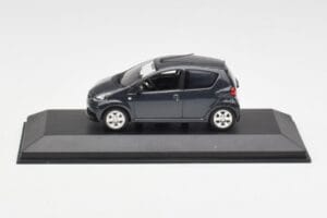 Toyota Aygo AB10 Grey Metallic Minichamps 1:43 AYGO001 Métal