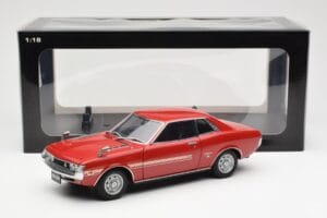 Toyota Celica 1600 GT TA22 Rouge AUTOart 1:18 78783 Métal — image 8 sur 8