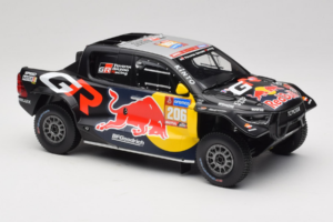 Toyota GR DKR Hilux Evo #206 L. Moraes / A. Monleon Rally Dakar 2024 IXO 1:18 18RMC238A Métal — image 4 sur 6