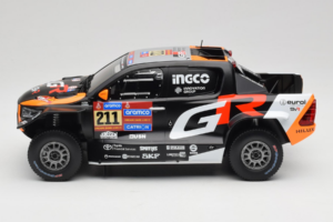 Toyota GR DKR Hilux Evo #211 H. Lategan / B. Cummings Rally Dakar 2025 IXO 1:18 18RMC237 Métal — image 3 sur 6
