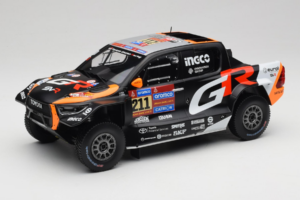 Toyota GR DKR Hilux Evo #211 H. Lategan / B. Cummings Rally Dakar 2025 IXO 1:18 18RMC237 Métal