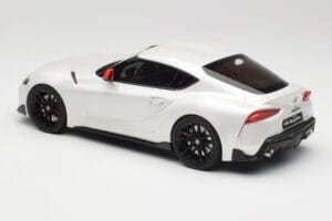 Toyota GR Supra A90 Fuji Speedway Edition White Pearl Metallic GT Spirit 1:18 GT341 Résine — image 5 sur 6