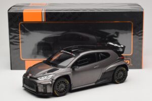 Toyota GR Yaris Rally2 Gris IXO 1:18 18CMC210 Métal — image 6 sur 6