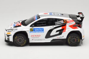 Toyota GR Yaris Rally2 #37 Y. Yamamoto Rally Finland 2024 IXO 1:18 18RMC212A Métal — image 3 sur 6