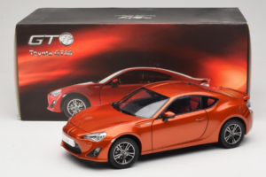 Toyota GT86 Rouge Century Dragon 1:18 CD01 Métal — image 8 sur 8