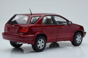 Toyota Harrier Rouge Métallisé AUTOart 1:18 70035 Métal — image 3 sur 8