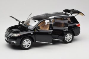 Toyota Highlander XU40 Noir Paudi Model 1:18 2043612-B1 Métal — image 2 sur 8