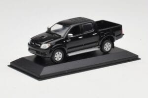 Toyota Hilux Noir Minichamps 1:43 400166662 Métal — image 2 sur 4