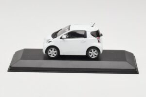 Toyota iQ Blanc Minichamps 1:43 TOYOTA009 Métal