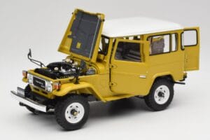 Toyota Land Cruiser FJ40 Jaune Moutarde Kyosho 1:18 08971Y Métal — image 2 sur 8