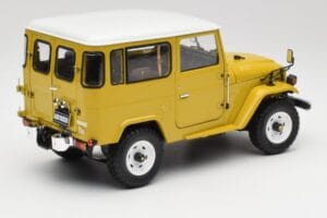 Toyota Land Cruiser FJ40 Jaune Moutarde Kyosho 1:18 08971Y Métal — image 3 sur 8