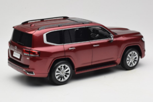 Toyota Land Cruiser LC300 ZX Rouge LCD 1:18 LCD18013-ZX-RE Métal — image 3 sur 8