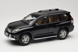 Toyota Land Cruiser Prado J150 Noir Paudi Model 1:18 623132-BK Métal