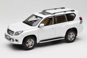 Toyota Land Cruiser Prado J150 Blanc Paudi Model 1:18 623132-WH Métal
