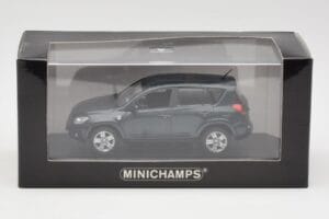 Toyota RAV4 XA20 Vert Minichamps 1:43 TOYOTA008 Métal — image 4 sur 4