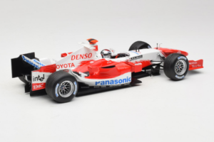 Toyota TF105 #16 J. Trulli Panasonic Toyota Racing 2005 Minichamps 1:18 100050016 Métal — image 2 sur 7