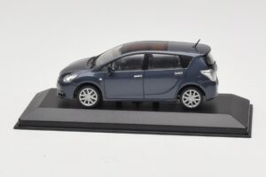 Toyota Verso Grey Metallic Minichamps 1:43 TOYOTA011 Métal