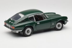 Triumph GT6 Mk3 Vert Sun Star 1:18 1055 Métal — image 3 sur 8