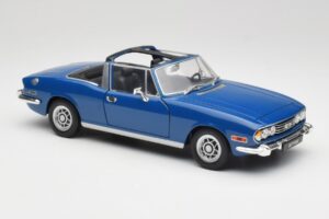 Triumph Stag Mk1 Sapphire Blue Revell 1:18 8815 Métal — image 6 sur 8