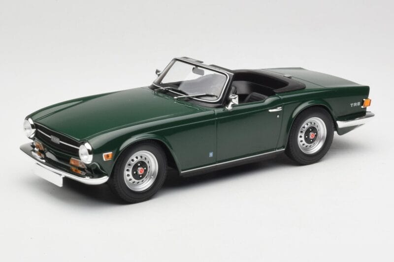 Triumph TR6 PI Vert Foncé Minichamps 1:18 155132030 Métal