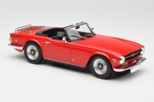 Triumph TR6 PI Rouge Minichamps 1:18 155132031 Métal — image 4 sur 6