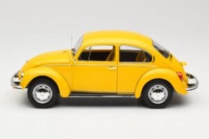 Volkswagen Beetle 1200 Jaune Minichamps 1:18 150057106 Métal — image 4 sur 8
