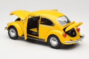 Volkswagen Beetle 1200 Jaune Minichamps 1:18 150057106 Métal — image 5 sur 8
