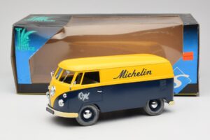 Volkswagen T1 Combi Michelin Noir & Jaune Solido 1:18 9406 Métal — image 8 sur 8