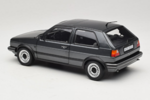 Volkswagen Golf Mk2 CL Grey Metallic Norev 1:18 188556 Métal — image 7 sur 8