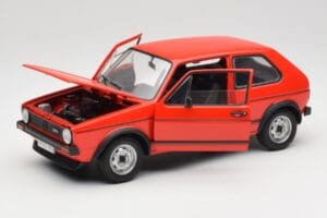 Volkswagen Golf GTI Mk1 Rouge Solido 1:18 8166 Métal — image 2 sur 8