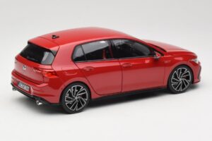 Volkswagen Golf GTI Mk8 Tornado Red Norev 1:18 188595 Métal — image 3 sur 8