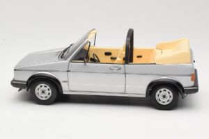 Volkswagen Golf Mk1 Cabriolet Argent Sun Star 1:18 VW004 Métal — image 4 sur 8