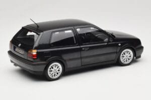 Volkswagen Golf Mk3 GTI Black Metallic Norev 1:18 188415 Métal — image 3 sur 8