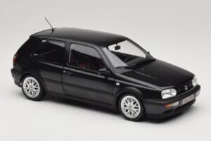 Volkswagen Golf Mk3 GTI Black Metallic Norev 1:18 188415 Métal — image 6 sur 8