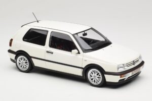 Volkswagen Golf Mk3 GTI Candy White Norev 1:18 188508 Métal — image 6 sur 8