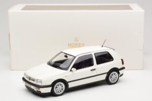 Volkswagen Golf Mk3 GTI Candy White Norev 1:18 188508 Métal — image 8 sur 8