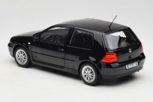 Volkswagen Golf GTI Mk4 Noir Norev 1:18 188574 Métal — image 7 sur 8
