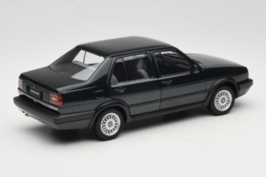 Volkswagen Jetta Mk3 CL Noir Icartime 1:18 JETTA001 Métal — image 3 sur 8