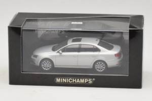 Volkswagen Jetta Mk6 Argent Minichamps 1:43 JETTA002 Métal — image 4 sur 4