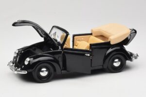 Volkswagen Coccinelle Cabriolet Noir Maisto 1:18 37800-M6 Métal — image 2 sur 8