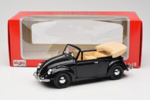 Volkswagen Coccinelle Cabriolet Noir Maisto 1:18 37800-M6 Métal — image 8 sur 8