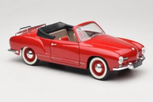 Volkswagen Karmann Ghia Cabriolet Rouge Solido 1:18 8058 Métal — image 6 sur 8