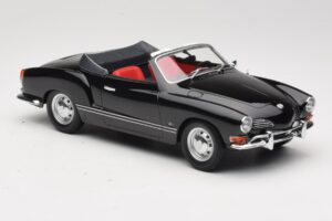 Volkswagen Karmann Ghia Cabriolet Noir Minichamps 1:18 155054031 Métal — image 4 sur 6