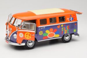 Volkswagen Microbus T1 Flower Power Road Signature 1:18 92329 Métal — image 2 sur 8