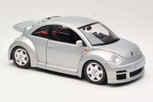 Volkswagen New Beetle RSi Argent Bburago 1:18 3306 Métal — image 6 sur 8