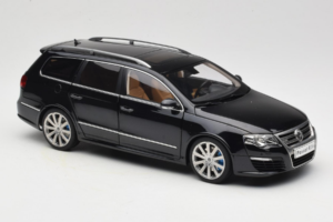 Volkswagen Passat B6 R36 Variant Noir NZG 1:18 KF044-4A Métal — image 6 sur 8