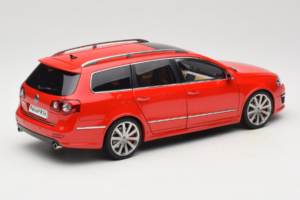 Volkswagen Passat B6 R36 Variant Rouge NZG 1:18 KF044-5 Métal — image 3 sur 8
