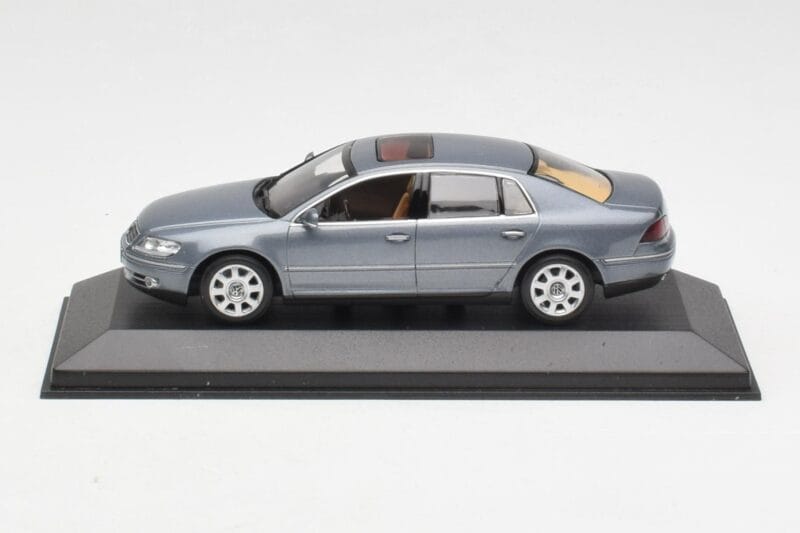 Volkswagen Phaeton 3D Gris Minichamps 1:43 3D0099300GPR7Q Métal