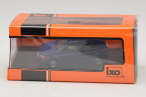Volkswagen Polo Mk3 Bleu IXO 1:43 CLC579N Métal — image 4 sur 4