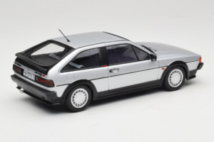 Volkswagen Scirocco Mk2 GTX 16V Flash Silver Norev 1:18 188635 Métal — image 2 sur 6